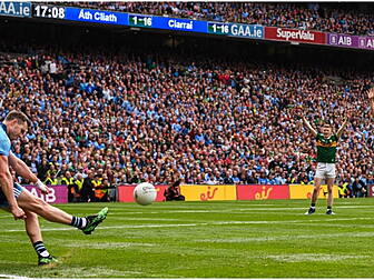 'It was a tired strike from De...